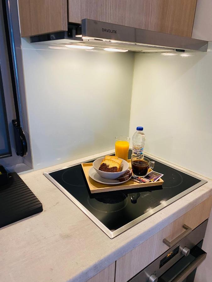 New 2Bd Aprt With Shared Rooftop Pool E2 أثينا المظهر الخارجي الصورة