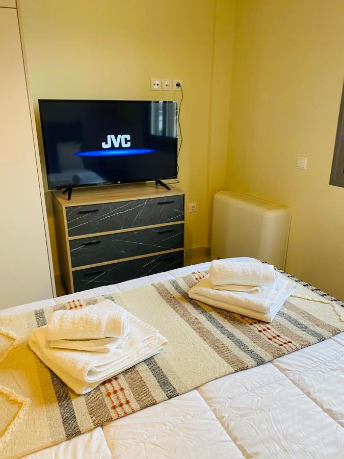 New 2Bd Aprt With Shared Rooftop Pool E2 أثينا المظهر الخارجي الصورة